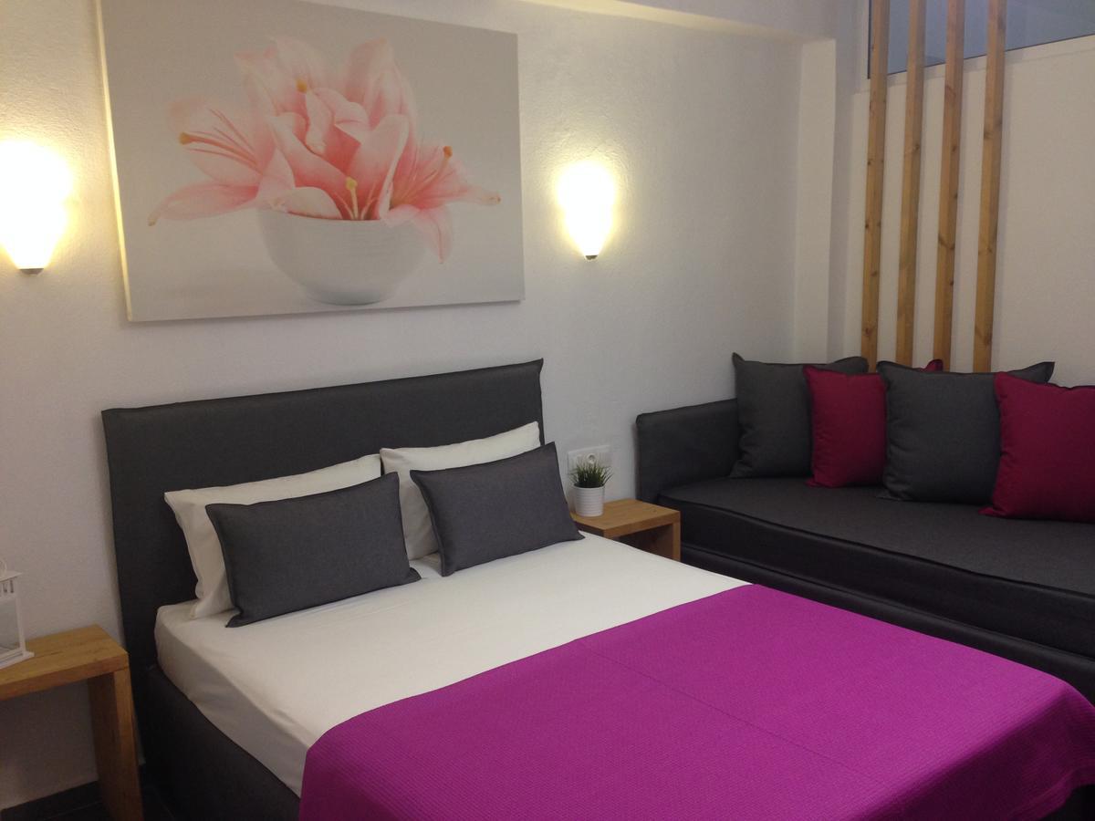 Philoxenia Suites Nea Vrasna Exterior photo