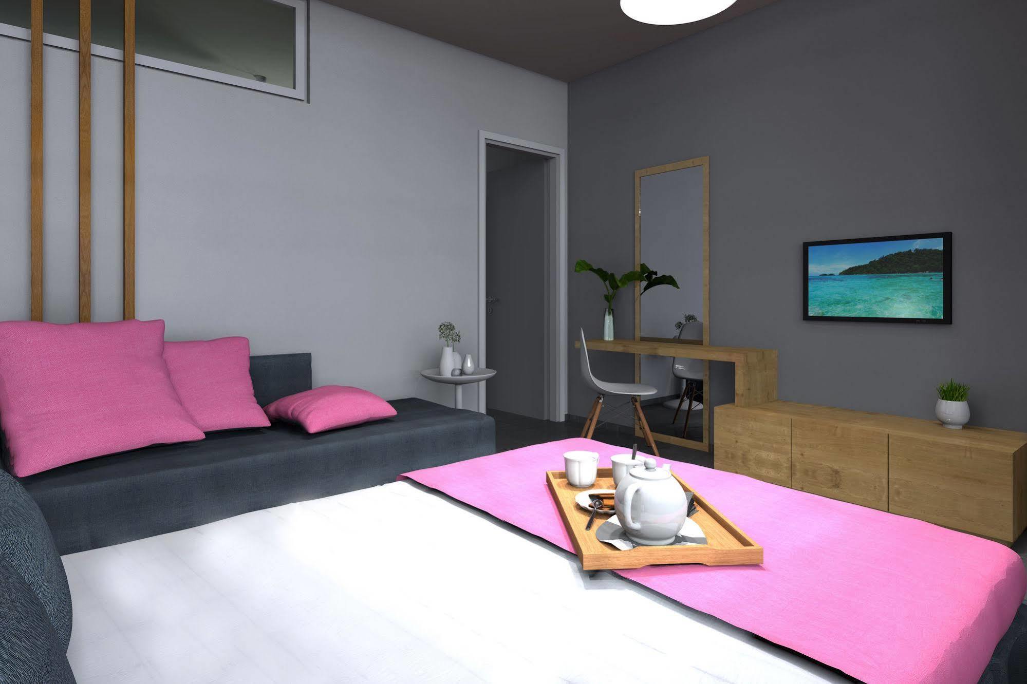 Philoxenia Suites Nea Vrasna Exterior photo